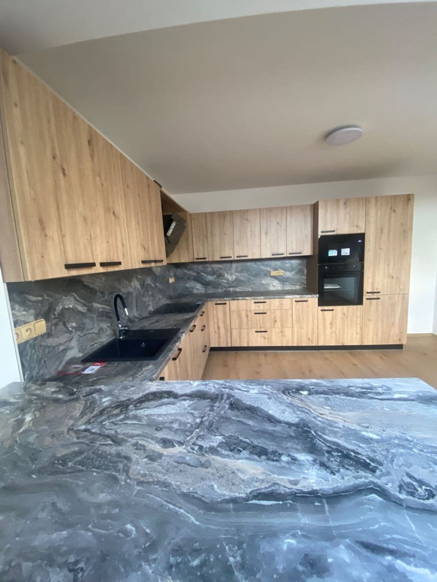 Pronájem bytu 3+1 134 m², Na Líše, Praha, Praha Pronájem bytu 3+1 134 m², Na Líše, Praha, Praha