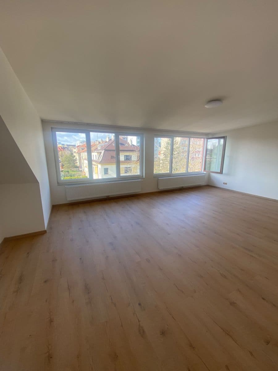 Pronájem bytu 3+1 134 m², Na Líše, Praha, Praha Pronájem bytu 3+1 134 m², Na Líše, Praha, Praha