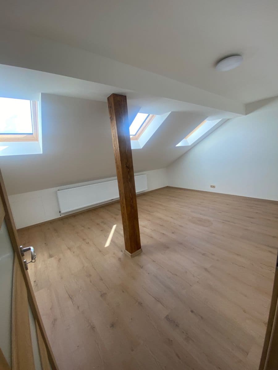 Pronájem bytu 3+1 134 m², Na Líše, Praha, Praha Pronájem bytu 3+1 134 m², Na Líše, Praha, Praha