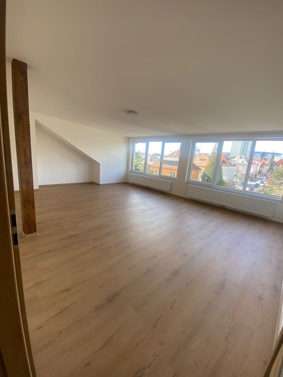 Pronájem bytu 3+1 134 m², Na Líše, Praha, Praha Pronájem bytu 3+1 134 m², Na Líše, Praha, Praha