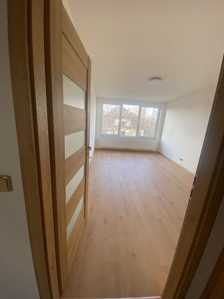 Pronájem bytu 3+1 134 m², Na Líše, Praha, Praha Pronájem bytu 3+1 134 m², Na Líše, Praha, Praha