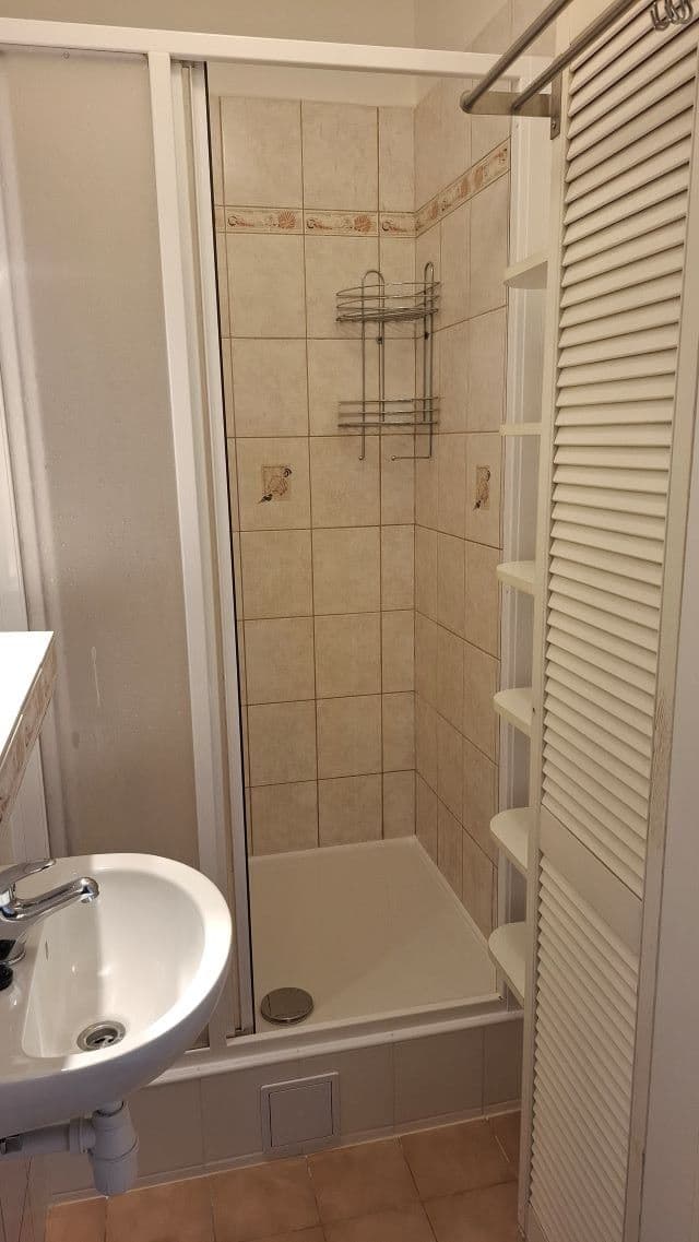 Pronájem bytu 1+kk 24 m², Jahodová, Praha, Praha Pronájem bytu 1+kk 24 m², Jahodová, Praha, Praha