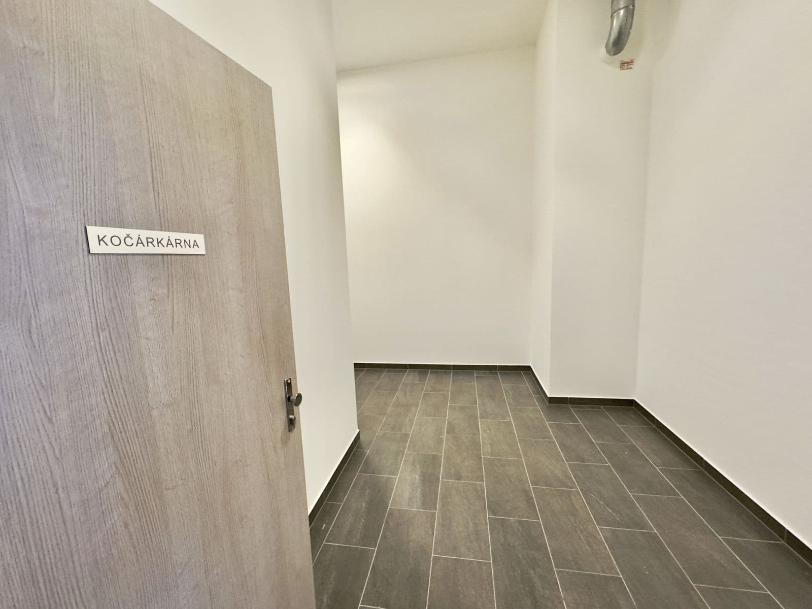 Pronájem bytu 1+kk 36 m², Domalípova, Praha, Praha Pronájem bytu 1+kk 36 m², Domalípova, Praha, Praha
