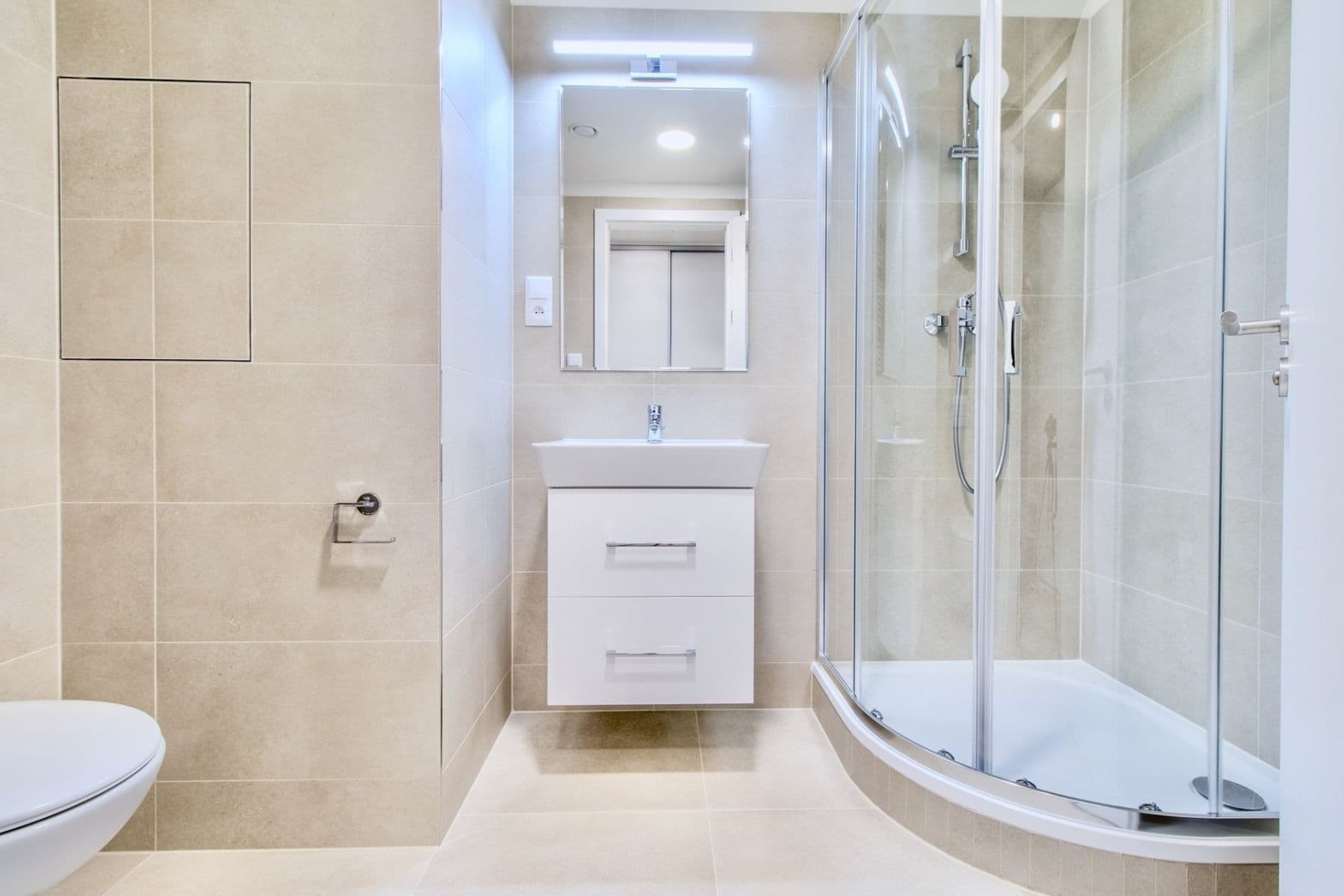 Pronájem bytu 1+kk 36 m², Domalípova, Praha, Praha Pronájem bytu 1+kk 36 m², Domalípova, Praha, Praha