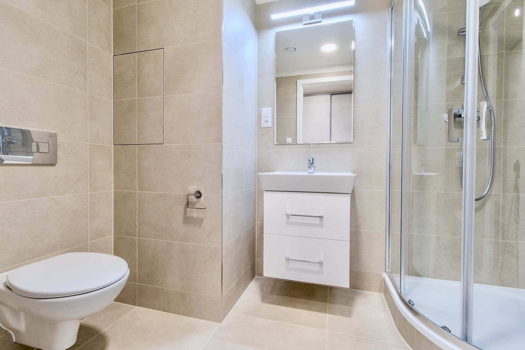 Pronájem bytu 1+kk 36 m², Domalípova, Praha, Praha Pronájem bytu 1+kk 36 m², Domalípova, Praha, Praha