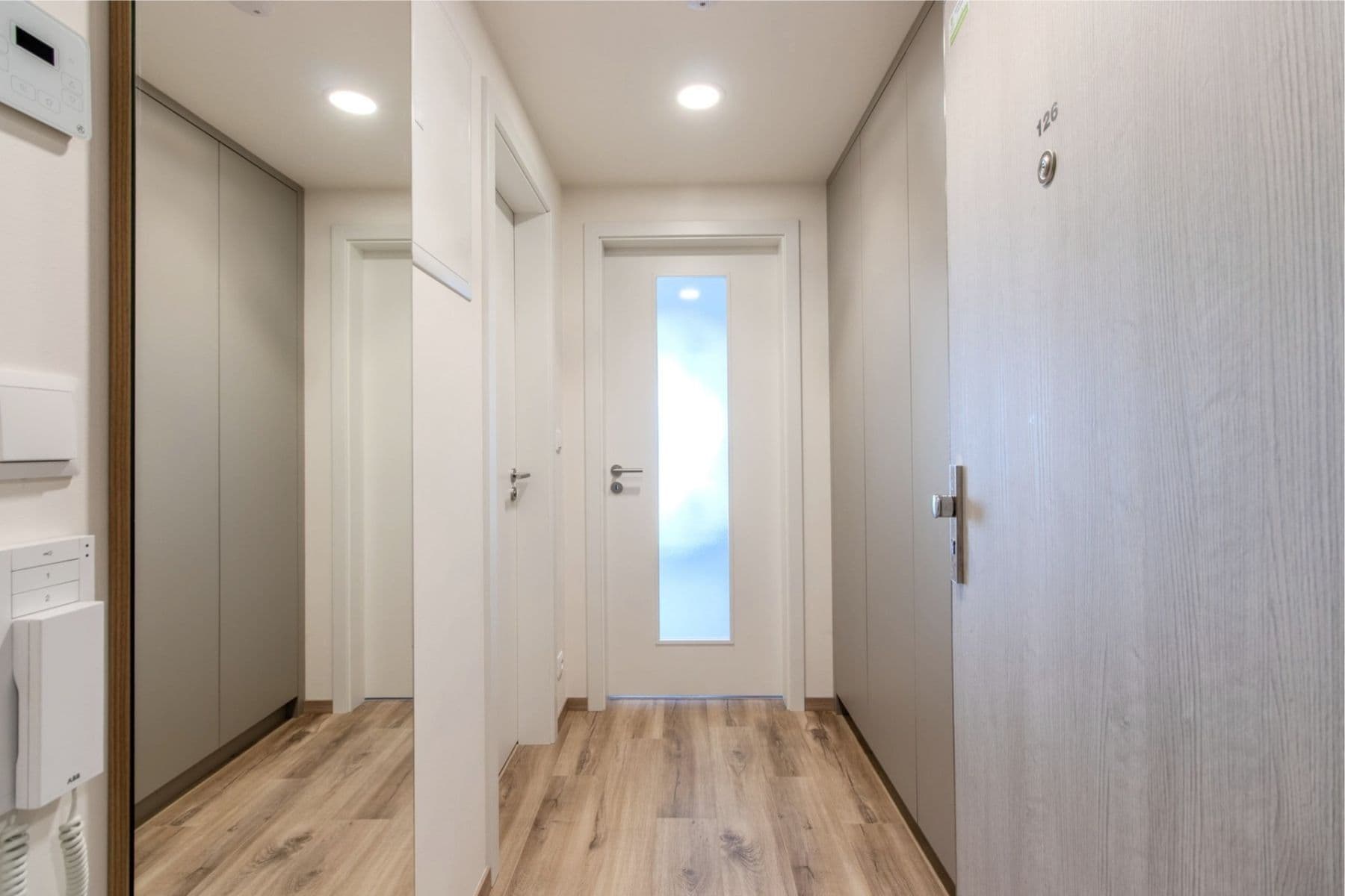 Pronájem bytu 1+kk 36 m², Domalípova, Praha, Praha Pronájem bytu 1+kk 36 m², Domalípova, Praha, Praha