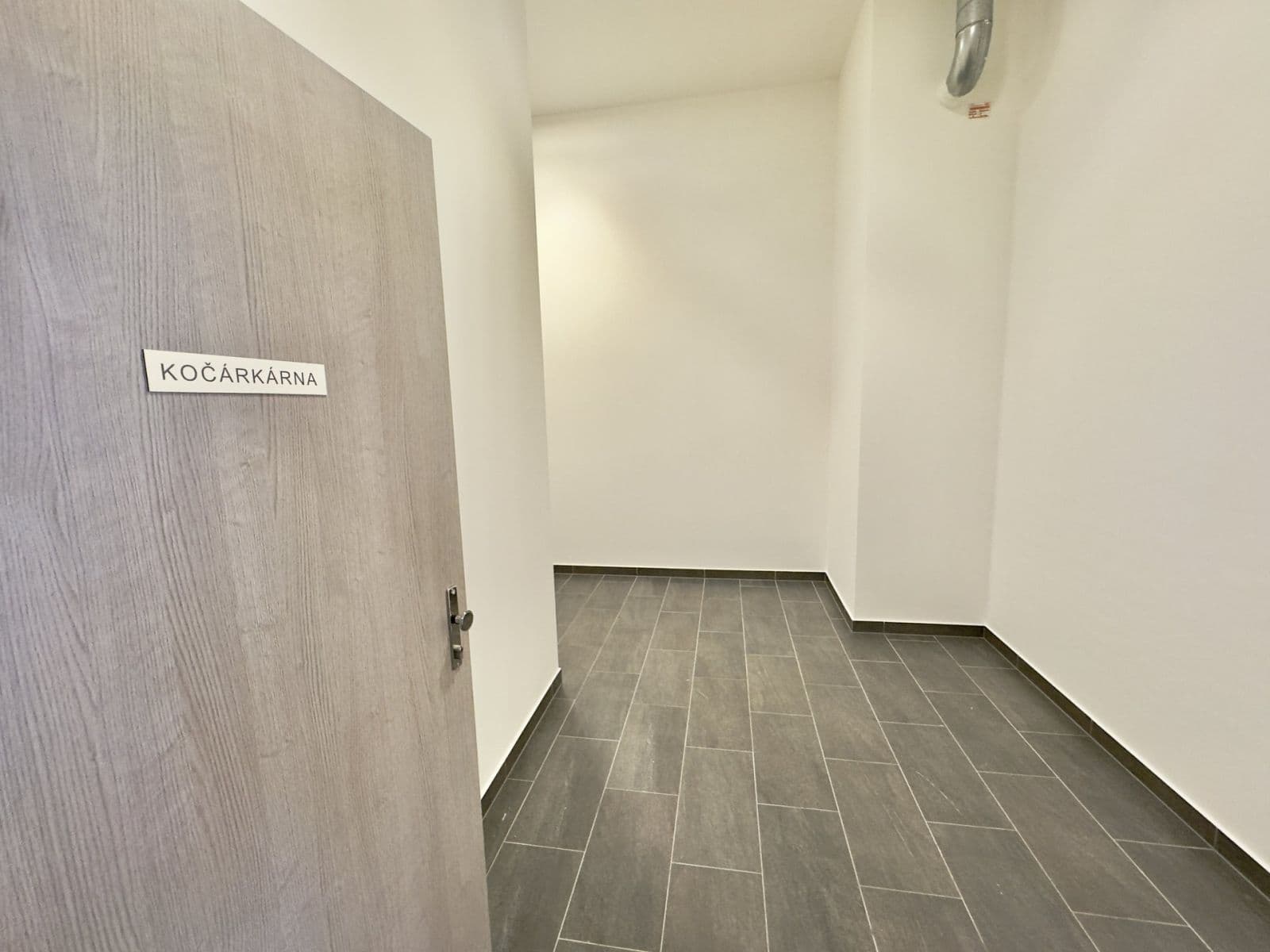 Pronájem bytu 1+kk 36 m², Domalípova, Praha, Praha Pronájem bytu 1+kk 36 m², Domalípova, Praha, Praha