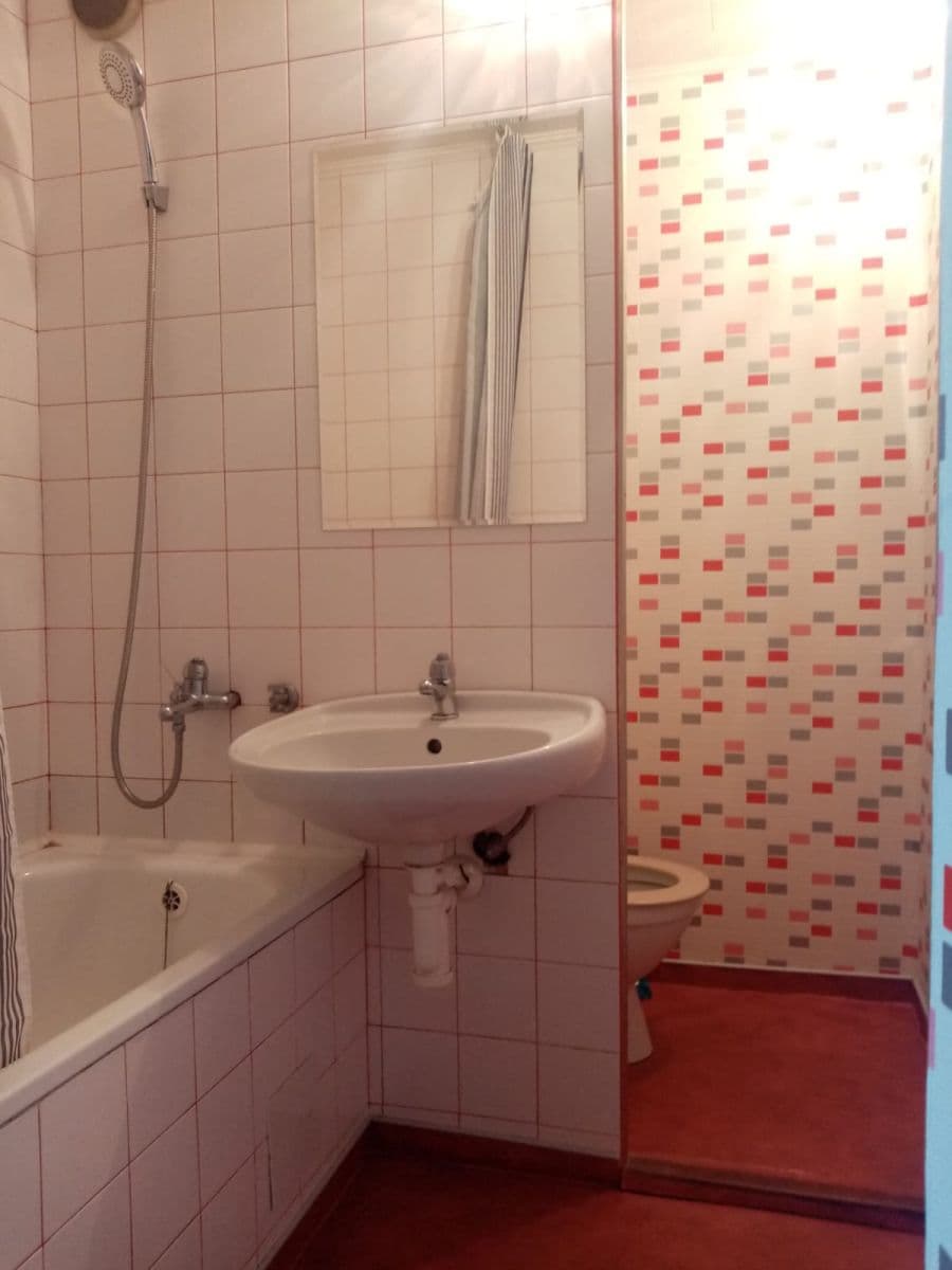 Prodej bytu 1+1 32 m², Lamačova, Praha, Praha Prodej bytu 1+1 32 m², Lamačova, Praha, Praha