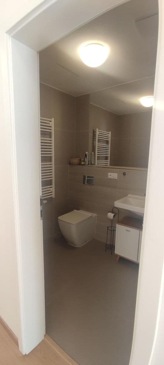 Pronájem bytu 1+kk 44 m², Na Komořsku, Praha, Praha Pronájem bytu 1+kk 44 m², Na Komořsku, Praha, Praha