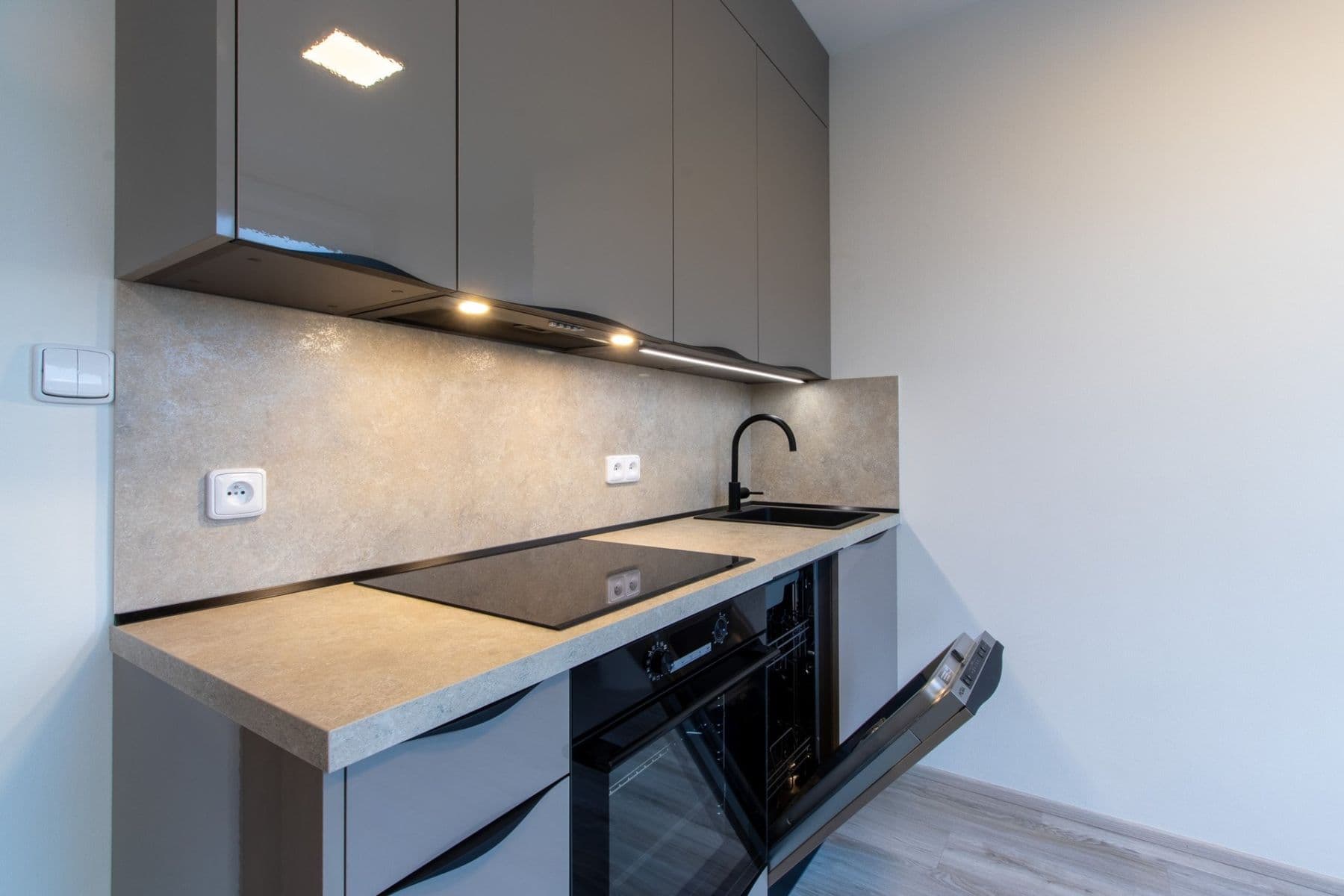 Pronájem bytu 1+kk 26 m², Stočesova, Praha, Praha Pronájem bytu 1+kk 26 m², Stočesova, Praha, Praha