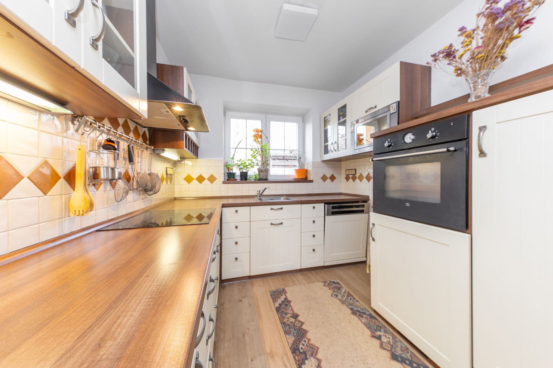 Prodej bytu 2+kk 55 m², Zajcevova, Ostrava, Moravskoslezský kraj Prodej bytu 2+kk 55 m², Zajcevova, Ostrava, Moravskoslezský kraj