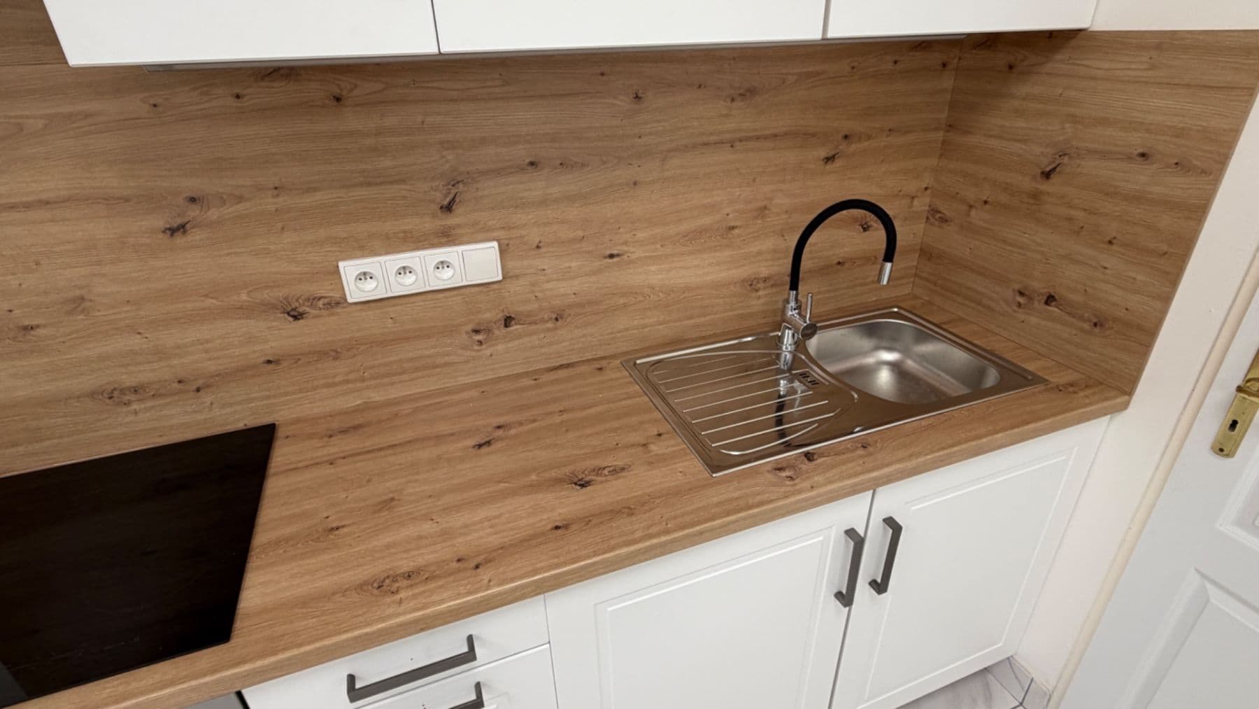 Pronájem bytu 3+kk 85 m², Dalovská, Divišov, Středočeský kraj Pronájem bytu 3+kk 85 m², Dalovská, Divišov, Středočeský kraj