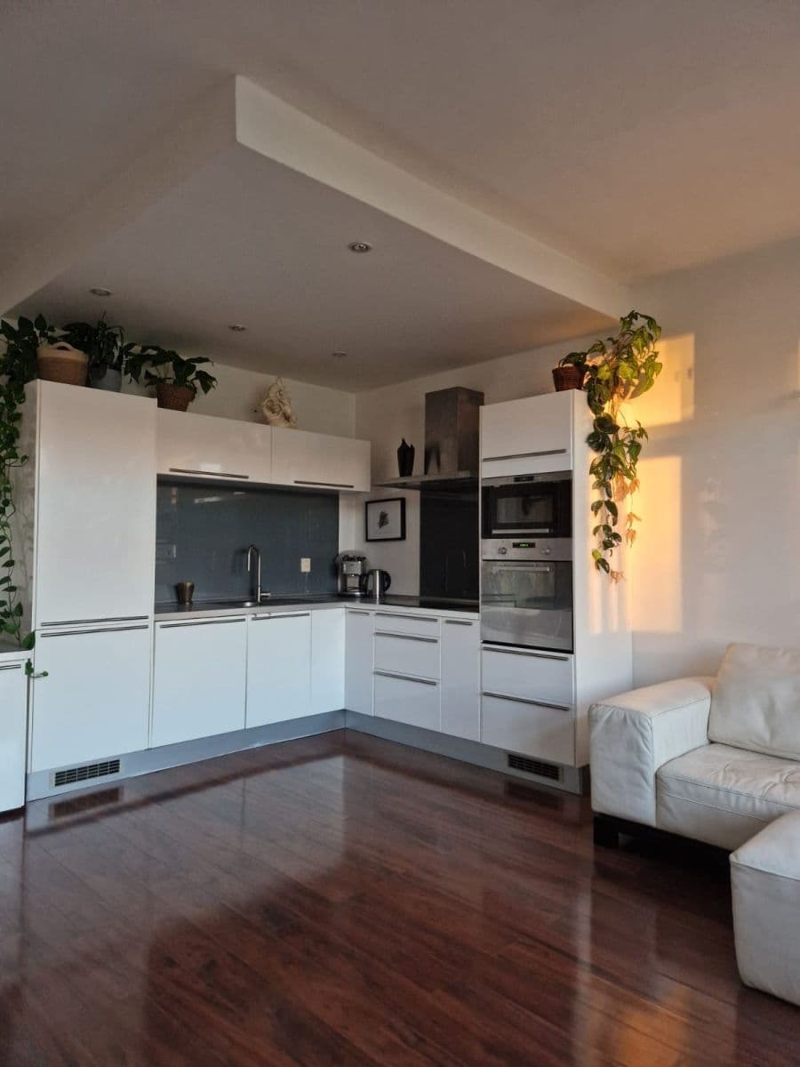 Pronájem bytu 2+kk 50 m², Na Výšinách, Praha, Praha Pronájem bytu 2+kk 50 m², Na Výšinách, Praha, Praha