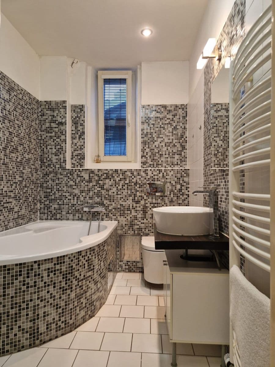 Pronájem bytu 2+kk 50 m², Na Výšinách, Praha, Praha Pronájem bytu 2+kk 50 m², Na Výšinách, Praha, Praha