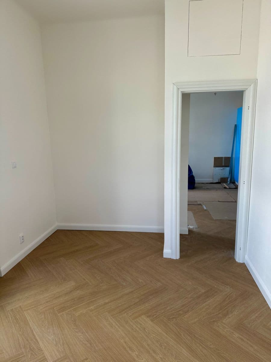 Pronájem bytu 4+kk 101 m², U Nádražní lávky, Praha, Praha Pronájem bytu 4+kk 101 m², U Nádražní lávky, Praha, Praha