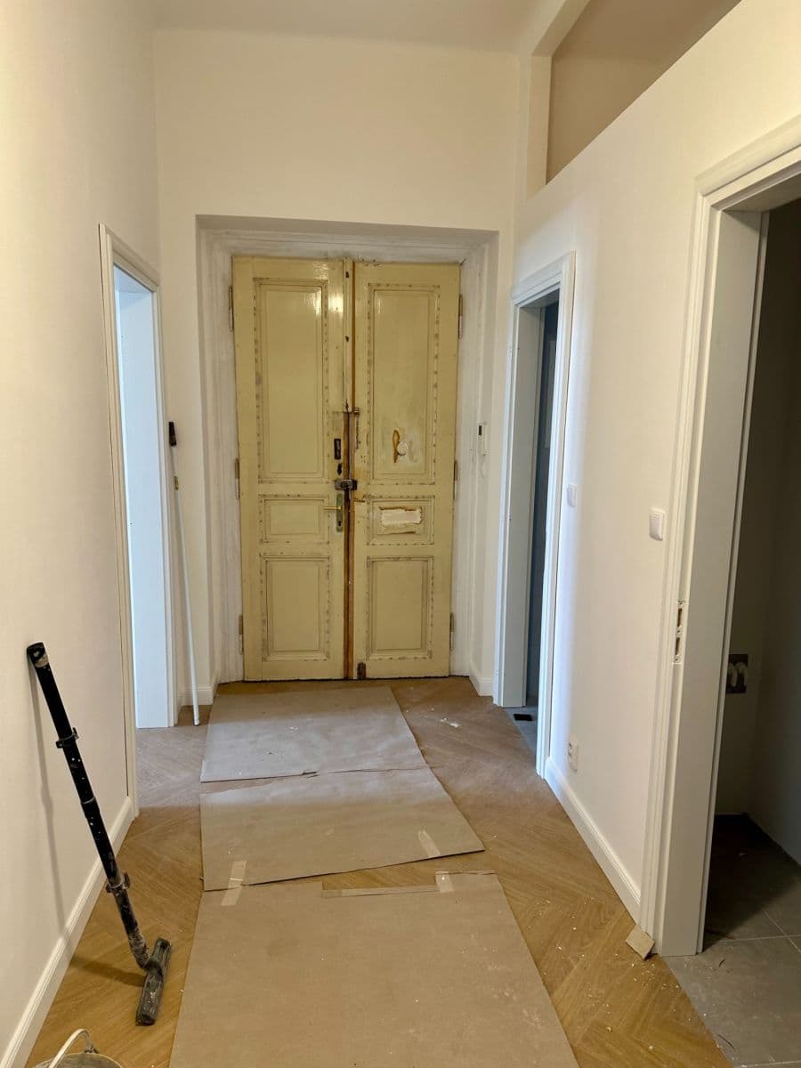 Pronájem bytu 4+kk 101 m², U Nádražní lávky, Praha, Praha Pronájem bytu 4+kk 101 m², U Nádražní lávky, Praha, Praha