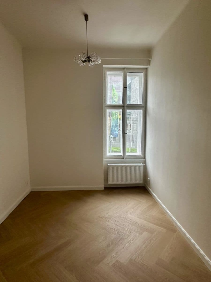 Pronájem bytu 4+kk 101 m², U Nádražní lávky, Praha, Praha Pronájem bytu 4+kk 101 m², U Nádražní lávky, Praha, Praha