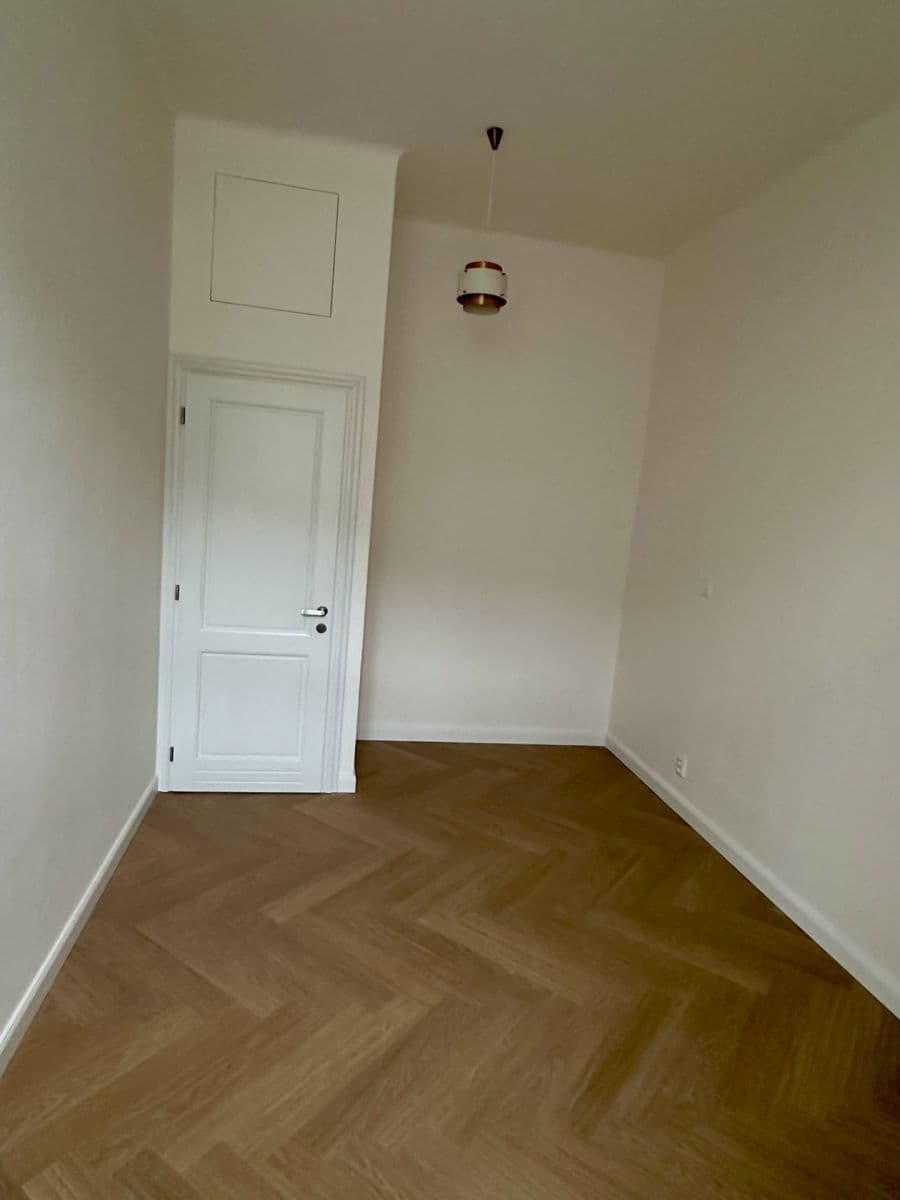 Pronájem bytu 4+kk 101 m², U Nádražní lávky, Praha, Praha Pronájem bytu 4+kk 101 m², U Nádražní lávky, Praha, Praha