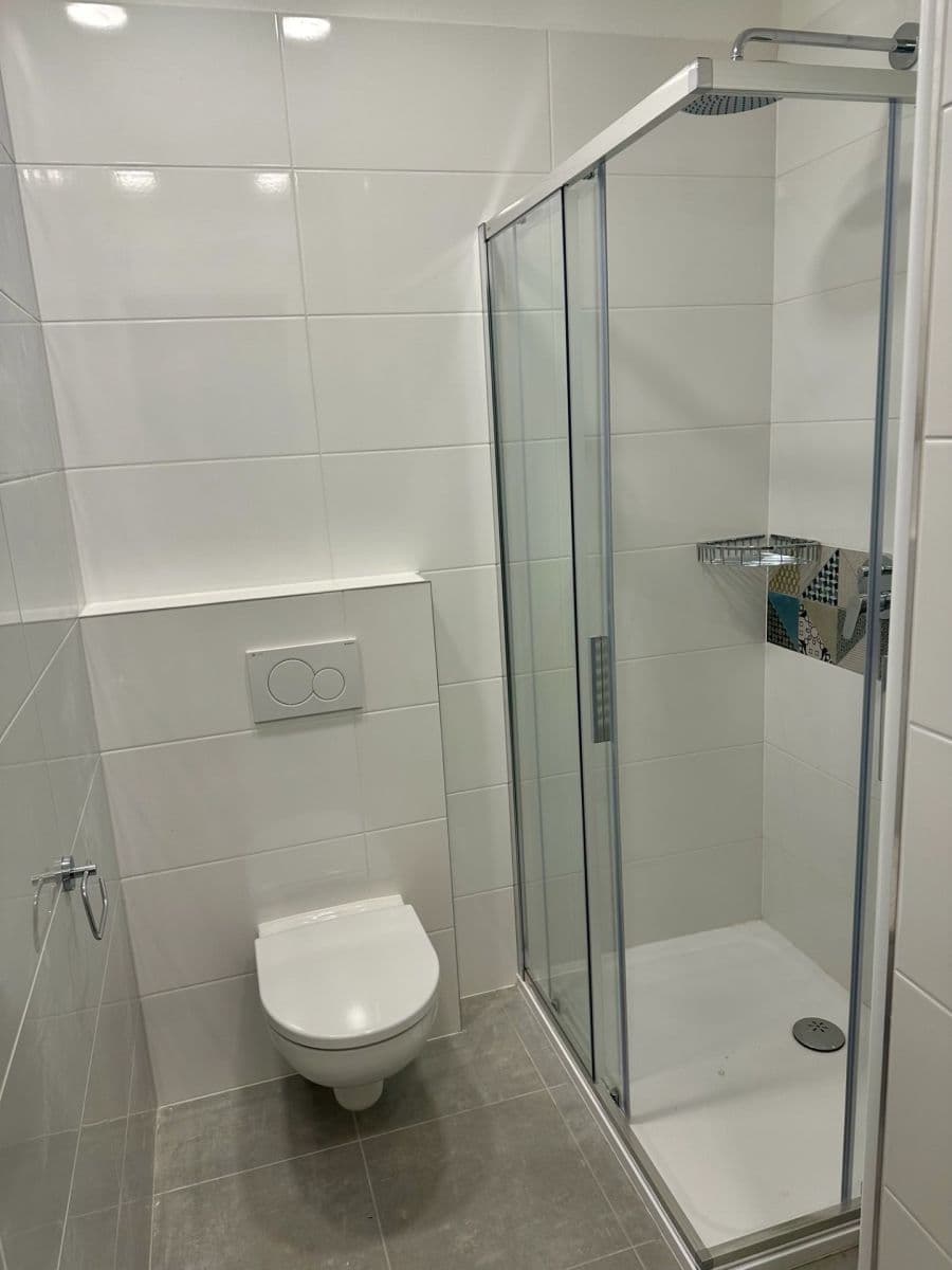 Pronájem bytu 4+kk 101 m², U Nádražní lávky, Praha, Praha Pronájem bytu 4+kk 101 m², U Nádražní lávky, Praha, Praha