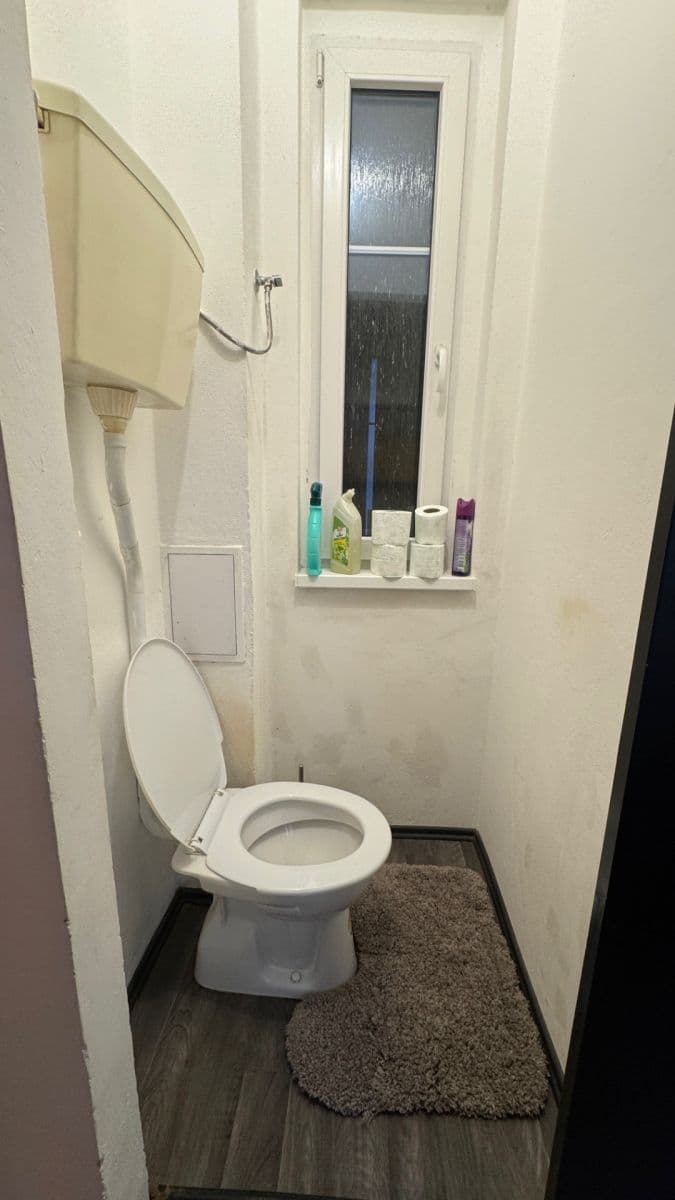 Pronájem bytu 1+kk 33 m², Na Břehu, Praha, Praha Pronájem bytu 1+kk 33 m², Na Břehu, Praha, Praha