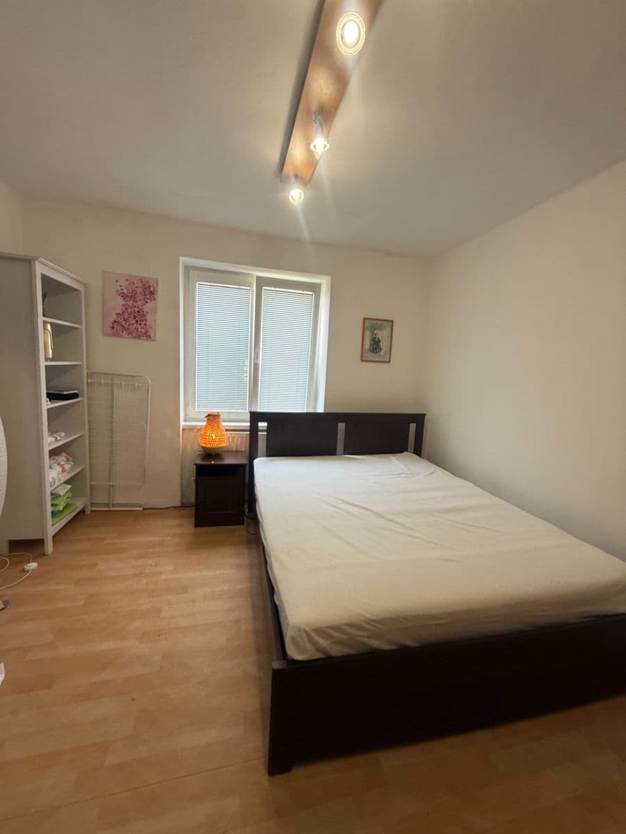 Pronájem bytu 1+1 31 m², Křivoklátská, Praha, Praha Pronájem bytu 1+1 31 m², Křivoklátská, Praha, Praha