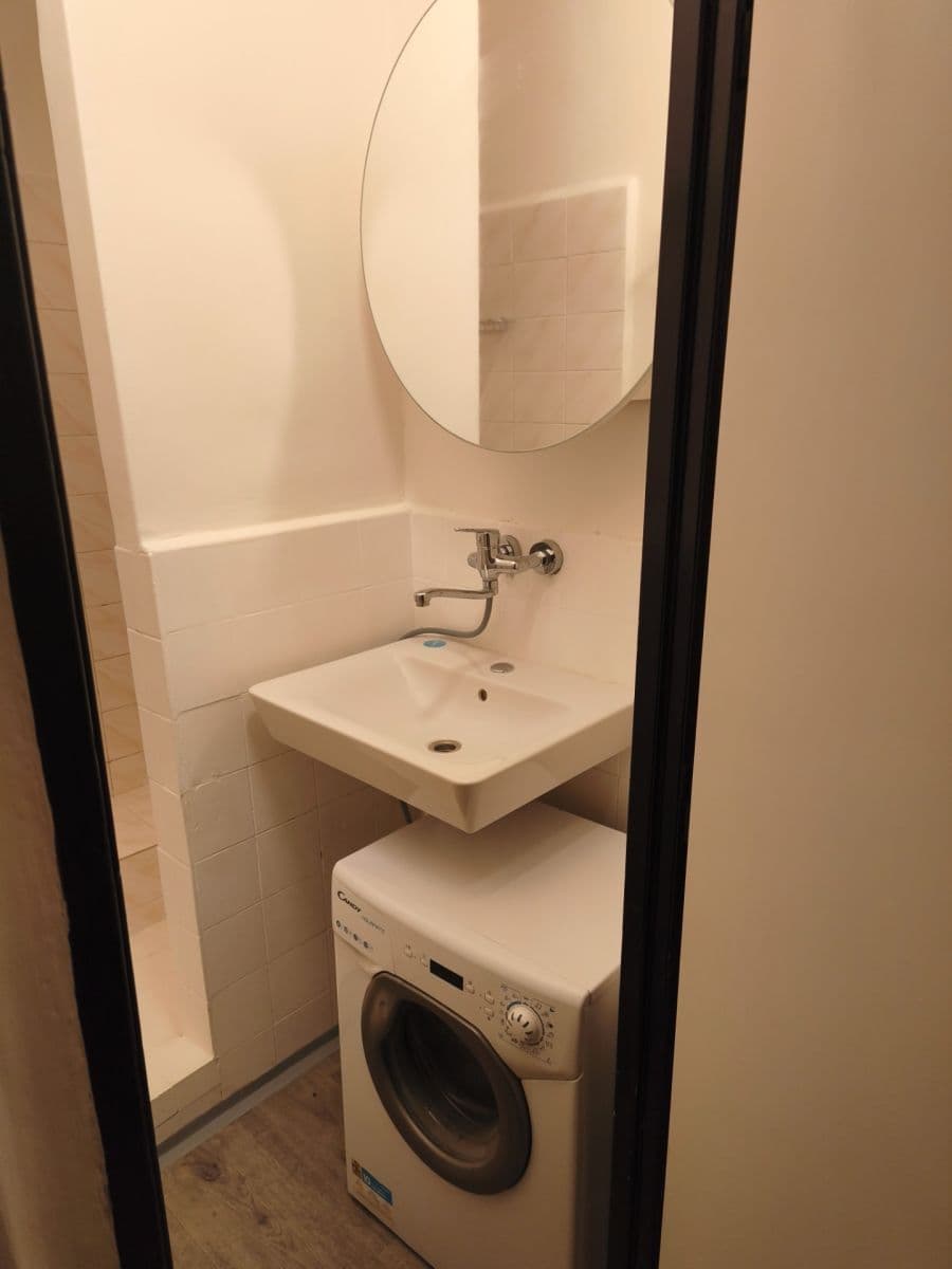 Pronájem bytu 1+1 24 m², Luh, Vsetín, Zlínský kraj Pronájem bytu 1+1 24 m², Luh, Vsetín, Zlínský kraj