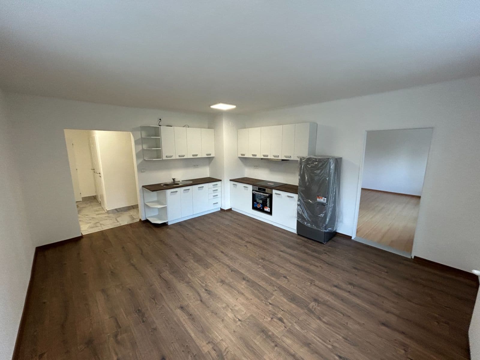 Pronájem bytu 3+kk 100 m², Skrýšovská, Pelhřimov, Kraj Vysočina Pronájem bytu 3+kk 100 m², Skrýšovská, Pelhřimov, Kraj Vysočina