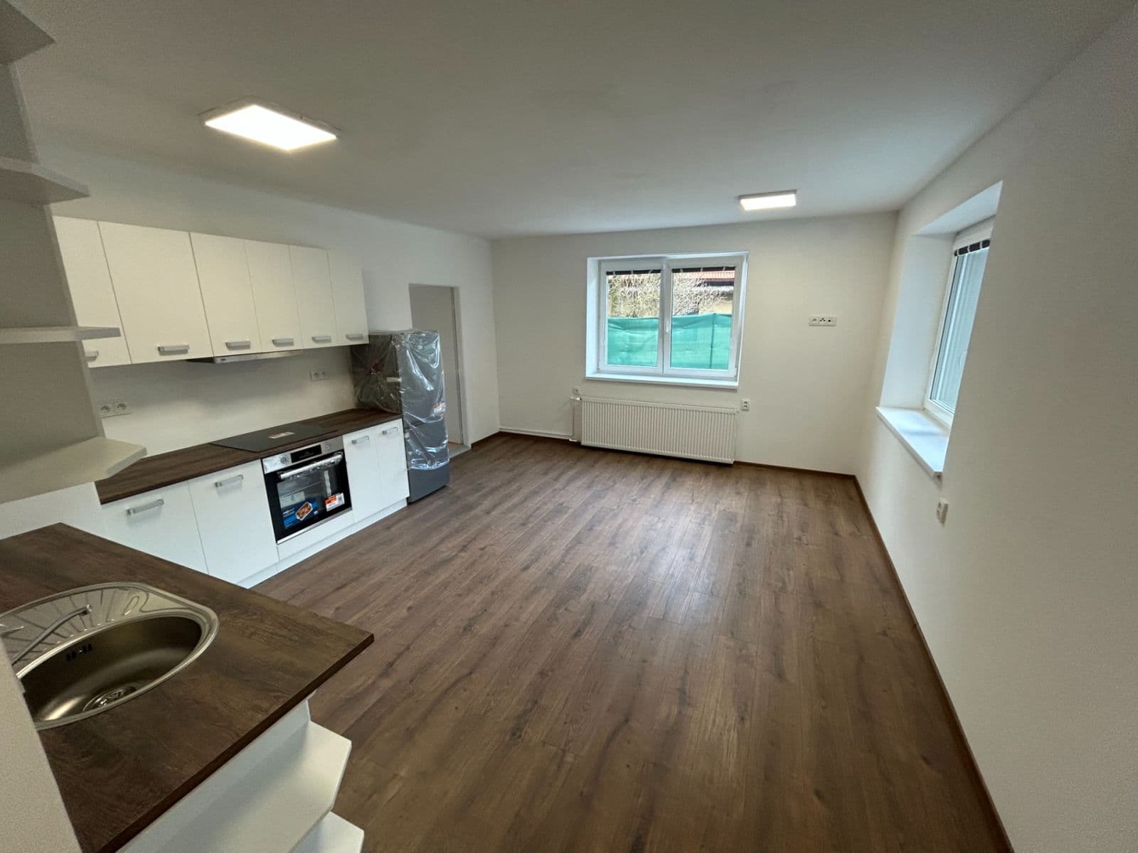 Pronájem bytu 3+kk 100 m², Skrýšovská, Pelhřimov, Kraj Vysočina Pronájem bytu 3+kk 100 m², Skrýšovská, Pelhřimov, Kraj Vysočina