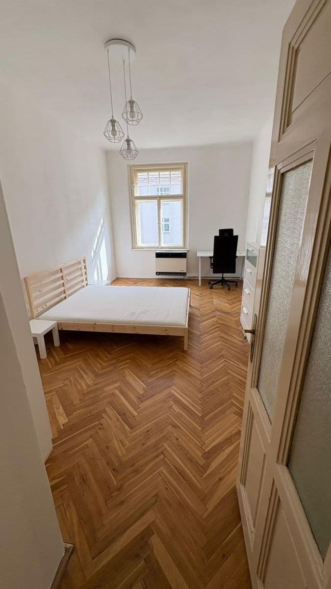 Pronájem bytu 2+1 62 m², Lucemburská, Praha, Praha Pronájem bytu 2+1 62 m², Lucemburská, Praha, Praha