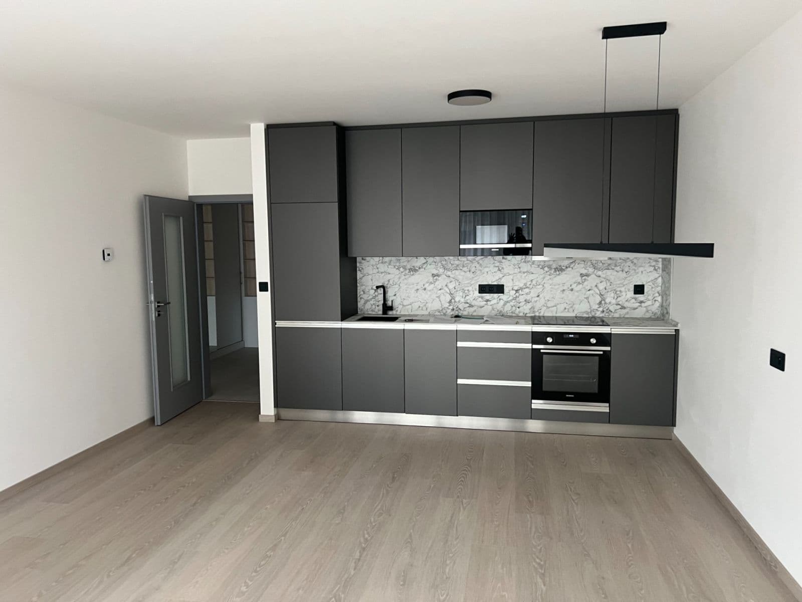 Pronájem bytu 2+kk 59 m², Obvodová, Praha, Praha Pronájem bytu 2+kk 59 m², Obvodová, Praha, Praha