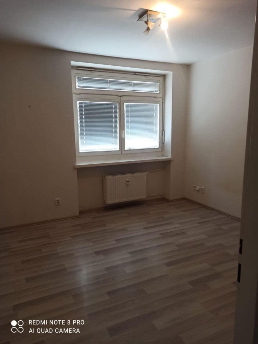 Pronájem bytu 1+kk 30 m², Údolní, Brno, Jihomoravský kraj Pronájem bytu 1+kk 30 m², Údolní, Brno, Jihomoravský kraj