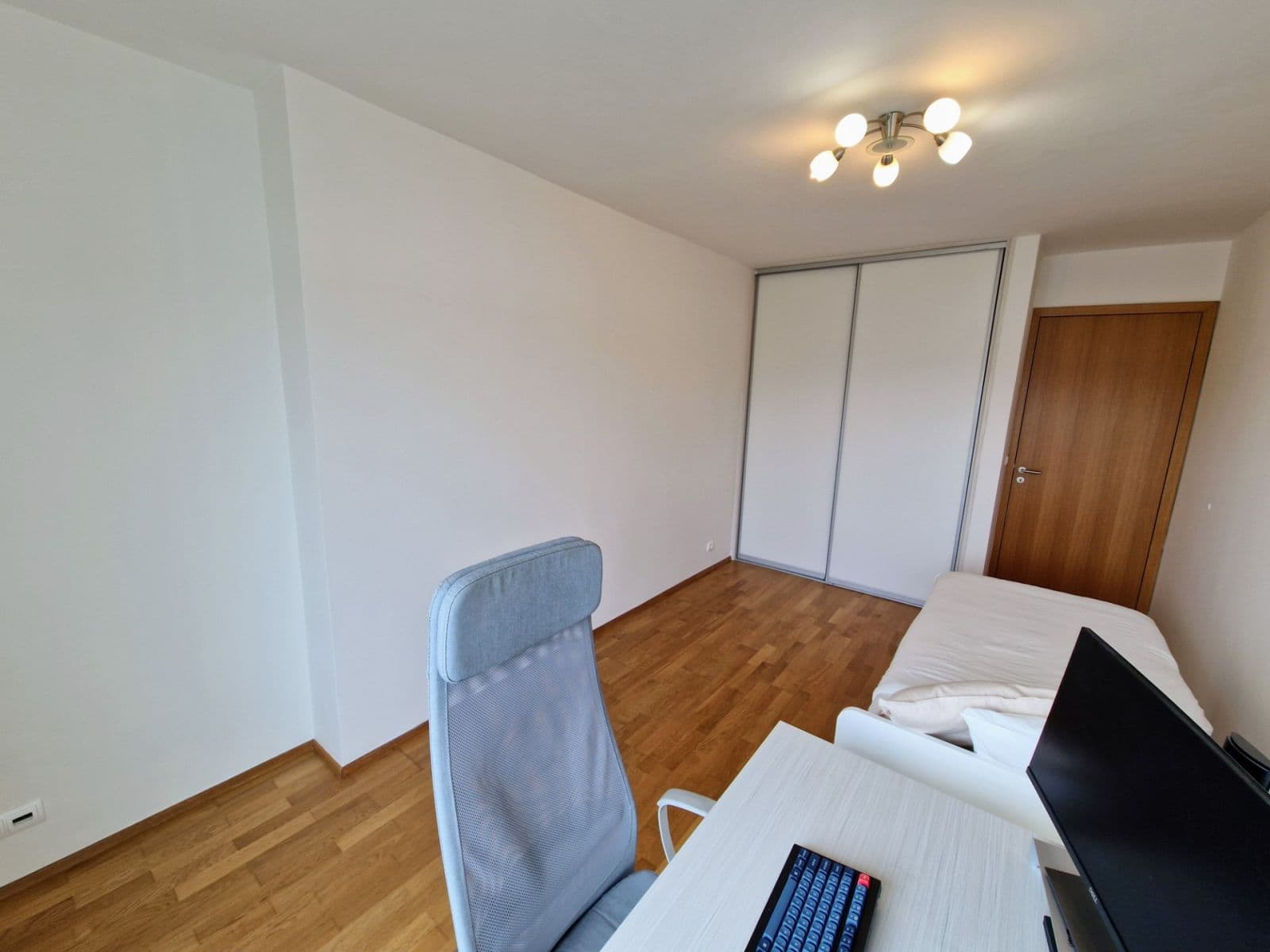 Prodej domu 125 m², pozemek 185 m², Terasy IV, Unhošť, Středočeský kraj Prodej domu 125 m², pozemek 185 m², Terasy IV, Unhošť, Středočeský kraj