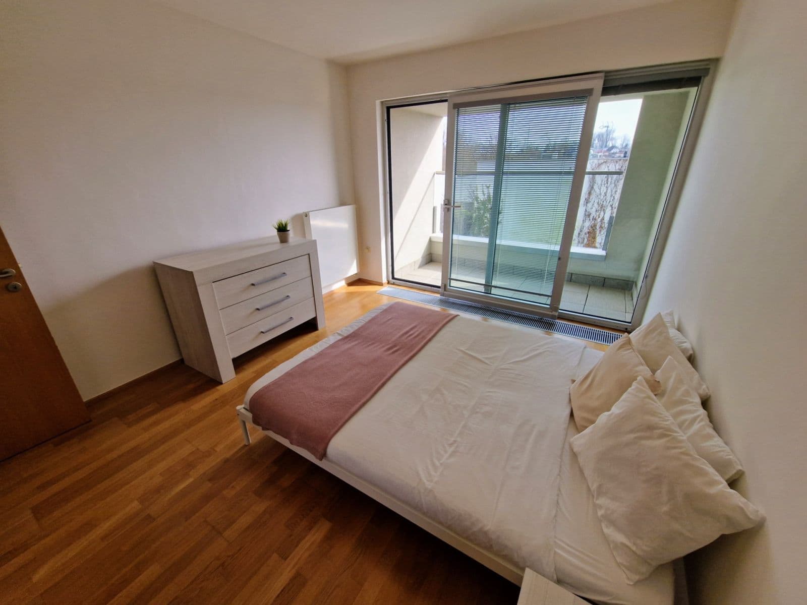 Prodej domu 125 m², pozemek 185 m², Terasy IV, Unhošť, Středočeský kraj Prodej domu 125 m², pozemek 185 m², Terasy IV, Unhošť, Středočeský kraj