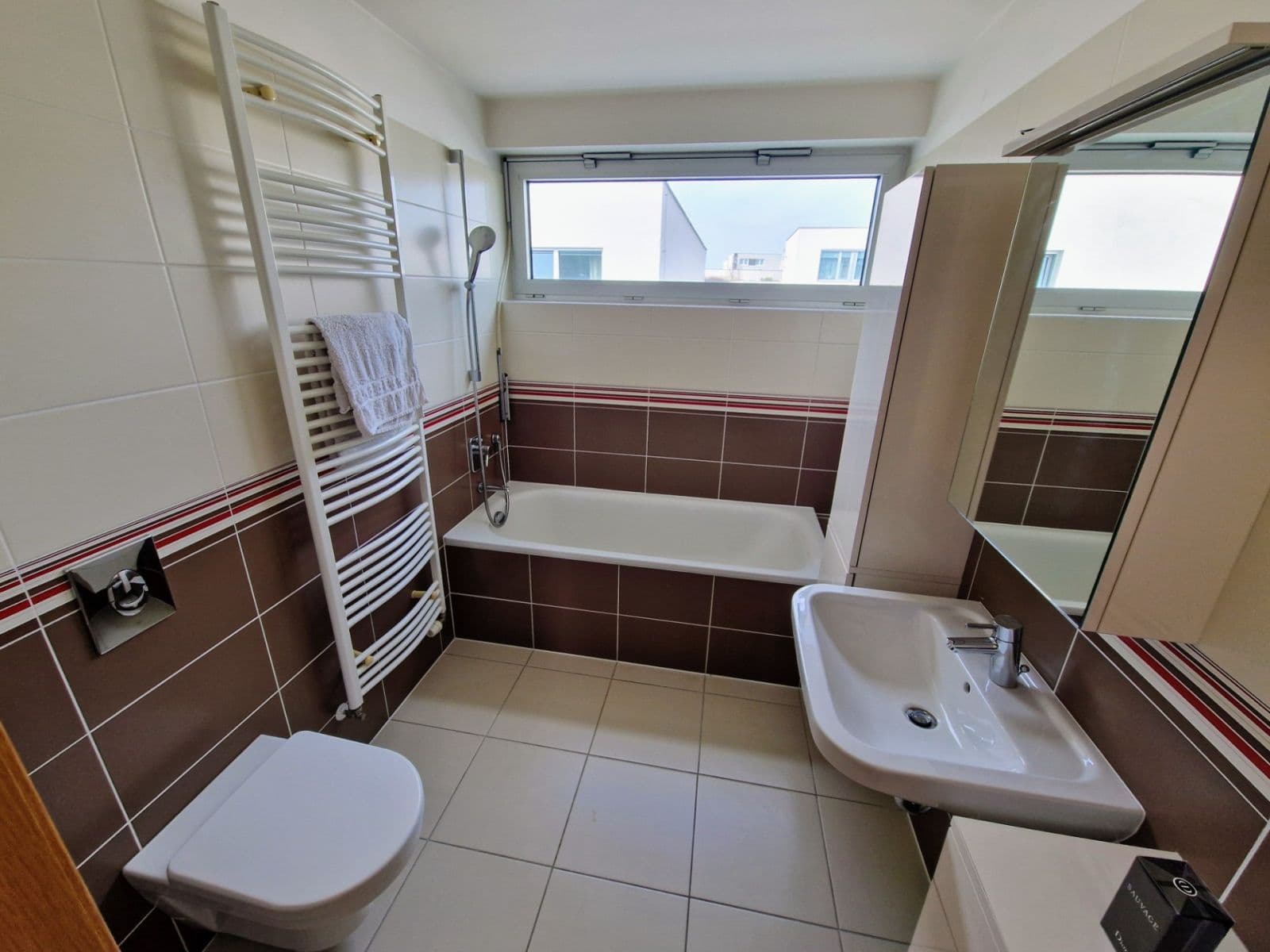 Prodej domu 125 m², pozemek 185 m², Terasy IV, Unhošť, Středočeský kraj Prodej domu 125 m², pozemek 185 m², Terasy IV, Unhošť, Středočeský kraj