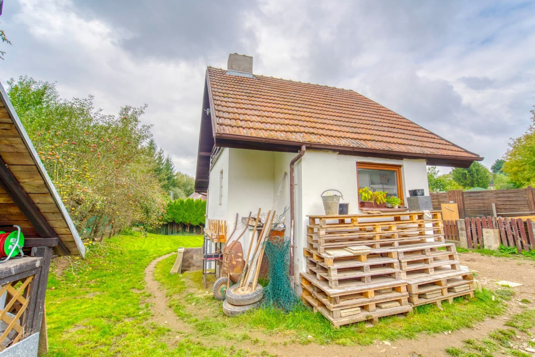 Prodej chaty, chalupy 51 m², pozemek 385 m², Psáry, Středočeský kraj Prodej chaty, chalupy 51 m², pozemek 385 m², Psáry, Středočeský kraj