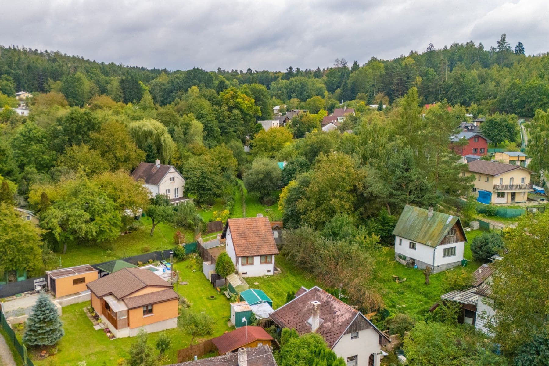 Prodej chaty, chalupy 51 m², pozemek 385 m², Psáry, Středočeský kraj Prodej chaty, chalupy 51 m², pozemek 385 m², Psáry, Středočeský kraj