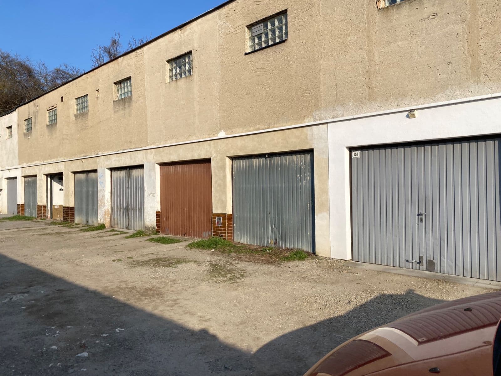 Prodej garáže 20 m², 22. dubna, Mikulov, Jihomoravský kraj Prodej garáže 20 m², 22. dubna, Mikulov, Jihomoravský kraj