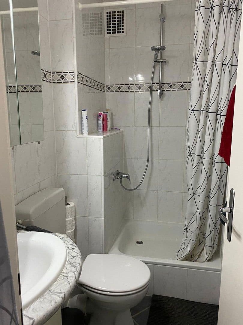 Pronájem bytu 1+1 26 m², Benzweg 4, Hannover, Dolní Sasko Pronájem bytu 1+1 26 m², Benzweg 4, Hannover, Dolní Sasko