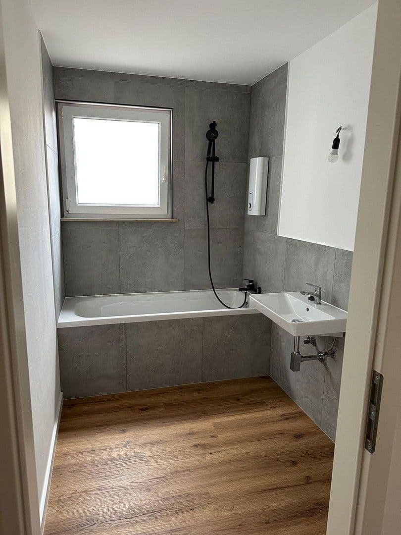 Prodej bytu 3+kk 89 m², Laichingen, Bádensko-Württembersko Prodej bytu 3+kk 89 m², Laichingen, Bádensko-Württembersko