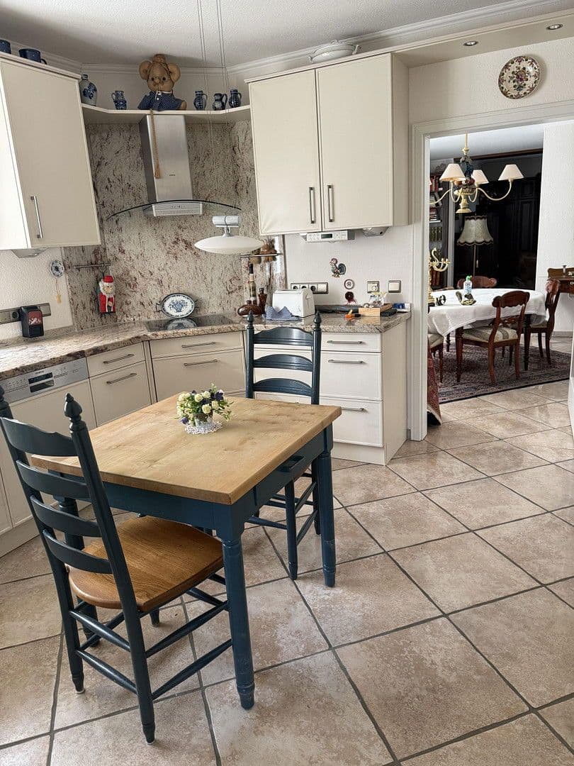 Prodej domu 180 m², pozemek 659 m², Bad Zwischenahn, Dolní Sasko Prodej domu 180 m², pozemek 659 m², Bad Zwischenahn, Dolní Sasko