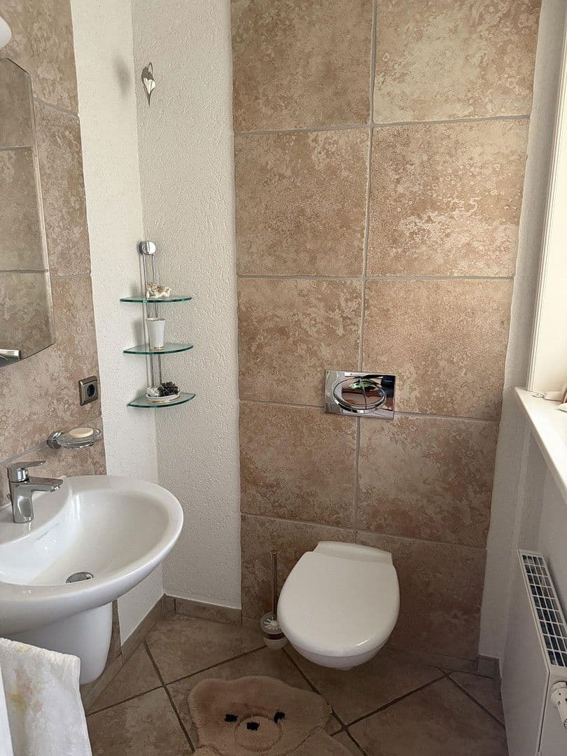 Prodej domu 180 m², pozemek 659 m², Bad Zwischenahn, Dolní Sasko Prodej domu 180 m², pozemek 659 m², Bad Zwischenahn, Dolní Sasko