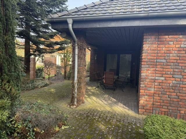 Prodej domu 180 m², pozemek 659 m², Bad Zwischenahn, Dolní Sasko Prodej domu 180 m², pozemek 659 m², Bad Zwischenahn, Dolní Sasko