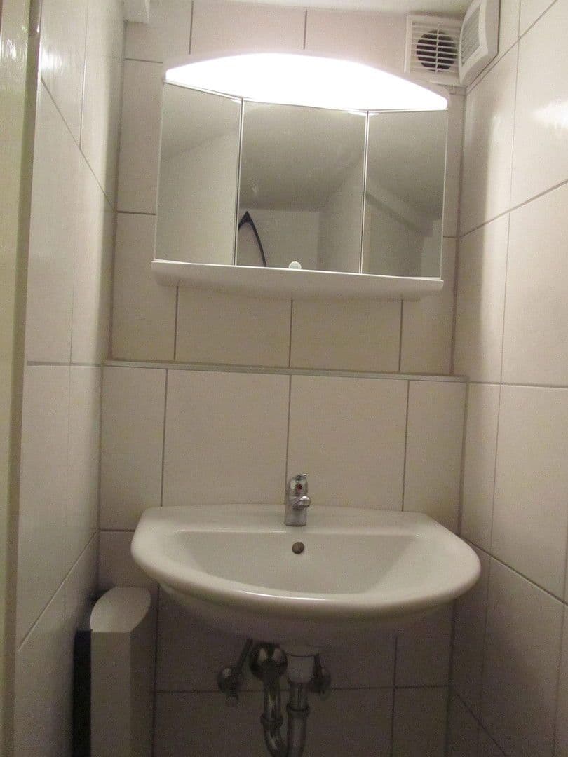 Pronájem bytu 1+1 25 m², Braunschweig, Dolní Sasko Pronájem bytu 1+1 25 m², Braunschweig, Dolní Sasko