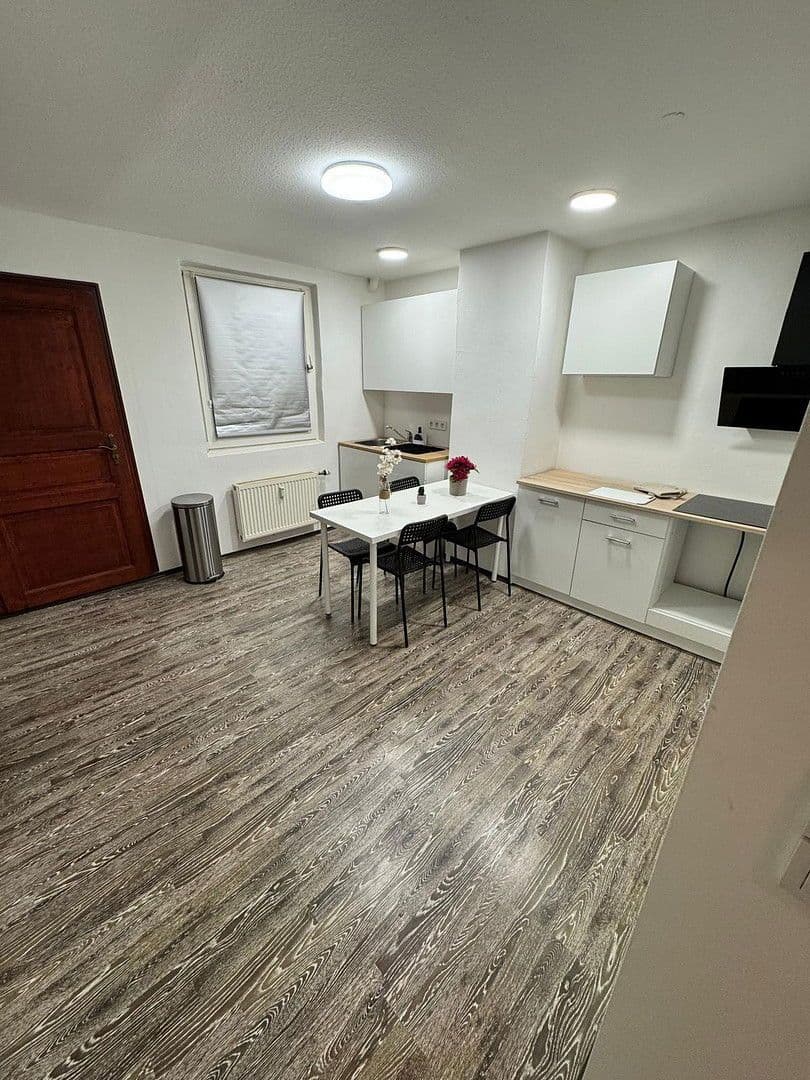 Pronájem bytu 21 m², Blumenstraße 51, Fürth, Bavorsko Pronájem bytu 21 m², Blumenstraße 51, Fürth, Bavorsko