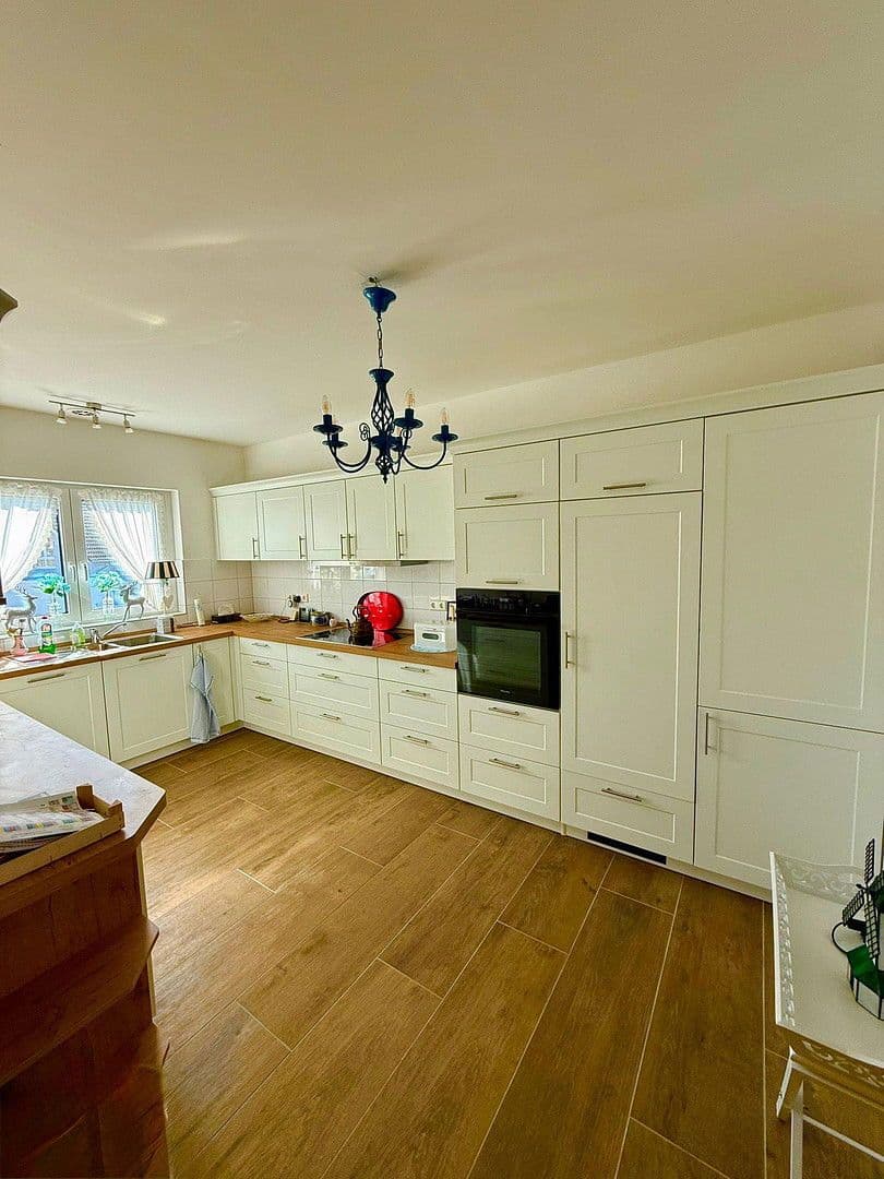 Prodej domu 144 m², pozemek 562 m², Auf Schildrig, Bad Münstereifel, Severní Porýní-Vestfálsko Prodej domu 144 m², pozemek 562 m², Auf Schildrig, Bad Münstereifel, Severní Porýní-Vestfálsko