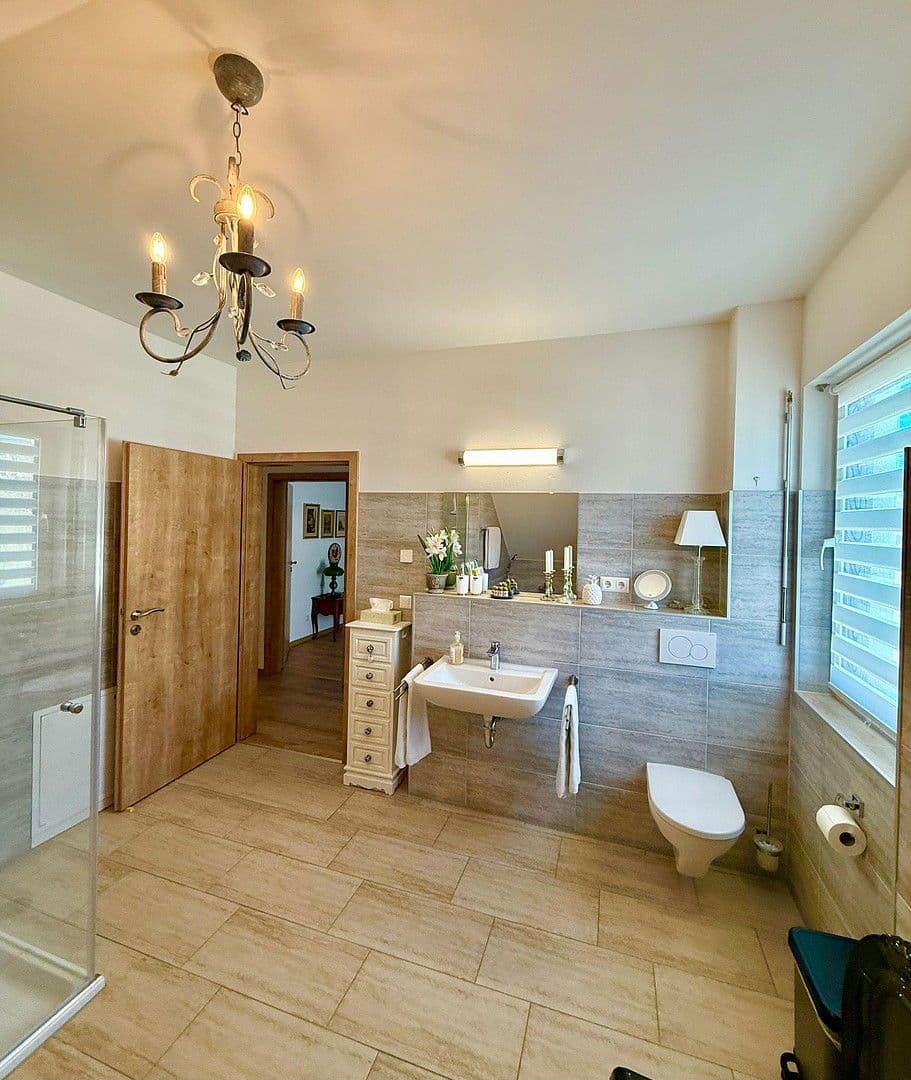 Prodej domu 144 m², pozemek 562 m², Auf Schildrig, Bad Münstereifel, Severní Porýní-Vestfálsko Prodej domu 144 m², pozemek 562 m², Auf Schildrig, Bad Münstereifel, Severní Porýní-Vestfálsko