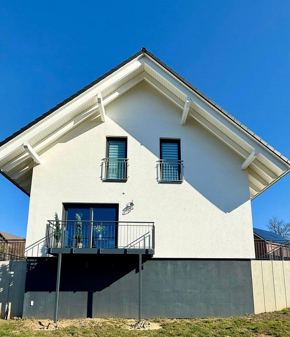 Prodej domu 144 m², pozemek 562 m², Auf Schildrig, Bad Münstereifel, Severní Porýní-Vestfálsko Prodej domu 144 m², pozemek 562 m², Auf Schildrig, Bad Münstereifel, Severní Porýní-Vestfálsko