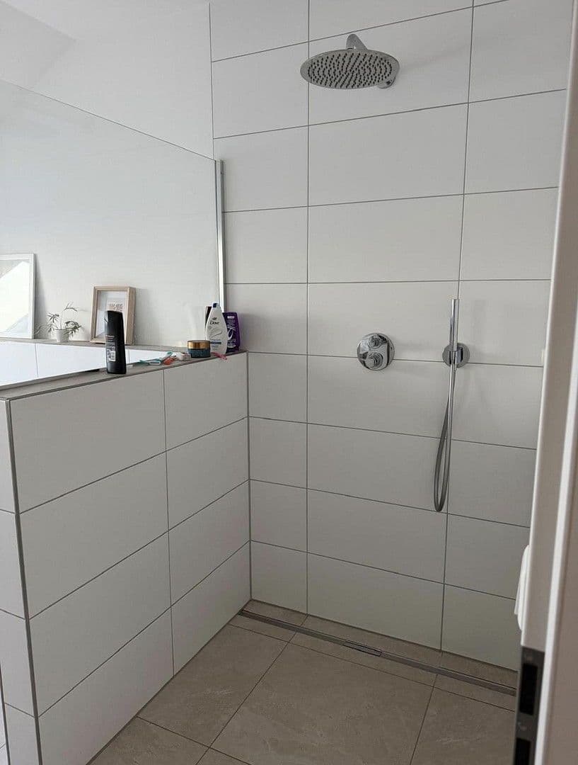 Pronájem bytu 3+1 130 m², Am Antoniweiher 4, Oberreichenbach, Bavorsko Pronájem bytu 3+1 130 m², Am Antoniweiher 4, Oberreichenbach, Bavorsko