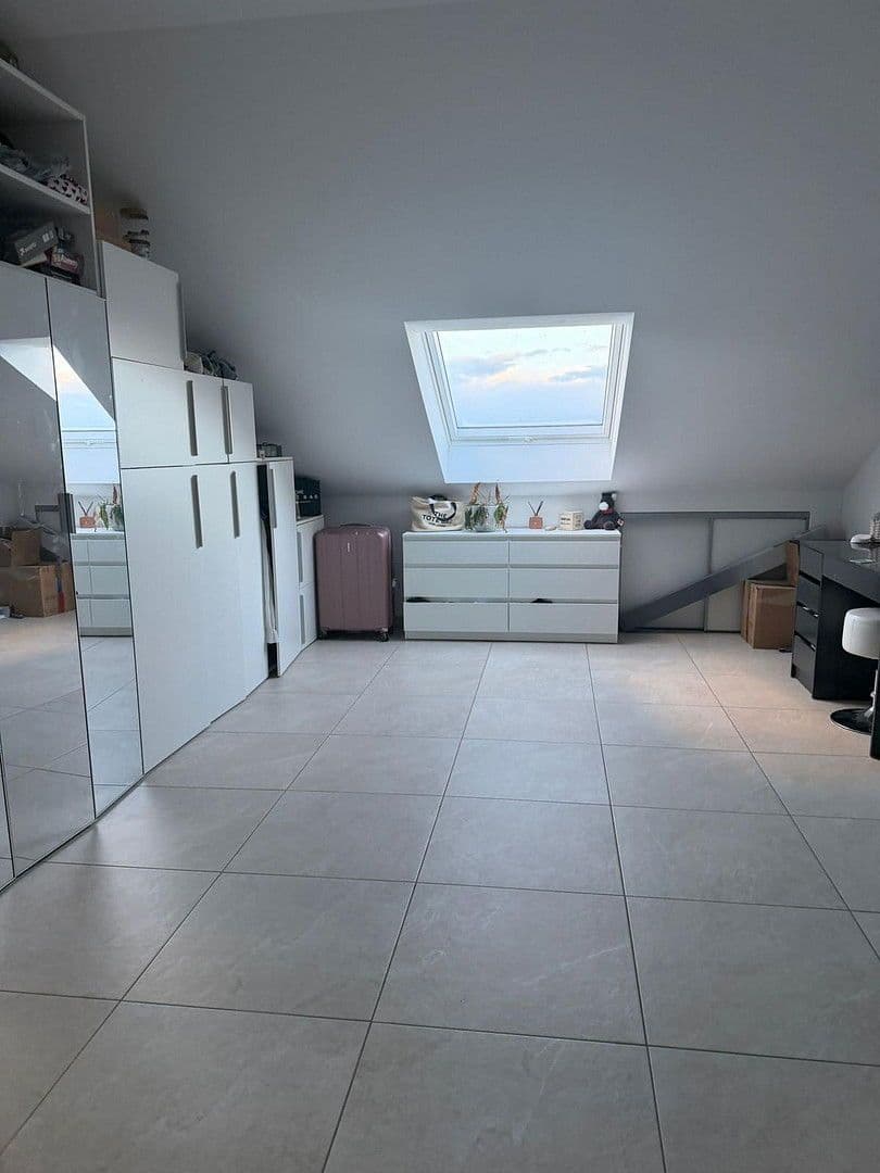 Pronájem bytu 3+1 130 m², Am Antoniweiher 4, Oberreichenbach, Bavorsko Pronájem bytu 3+1 130 m², Am Antoniweiher 4, Oberreichenbach, Bavorsko