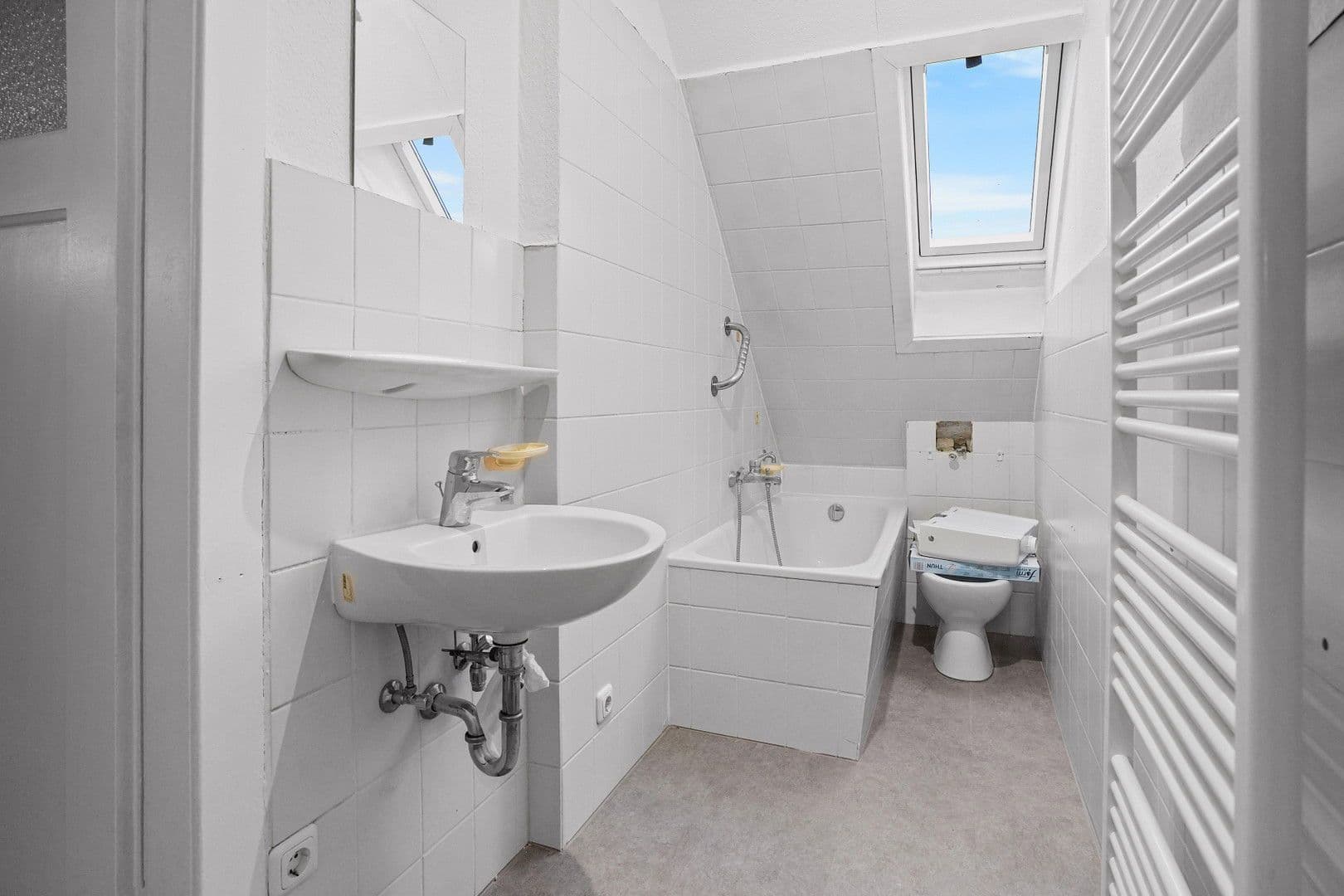 Pronájem bytu 3+1 56 m², Waßmannstraße 9, Hannover, Dolní Sasko Pronájem bytu 3+1 56 m², Waßmannstraße 9, Hannover, Dolní Sasko